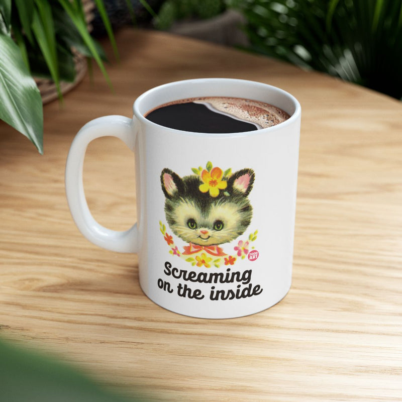 Load image into Gallery viewer, Screaming on the inside cute kitten design mug
