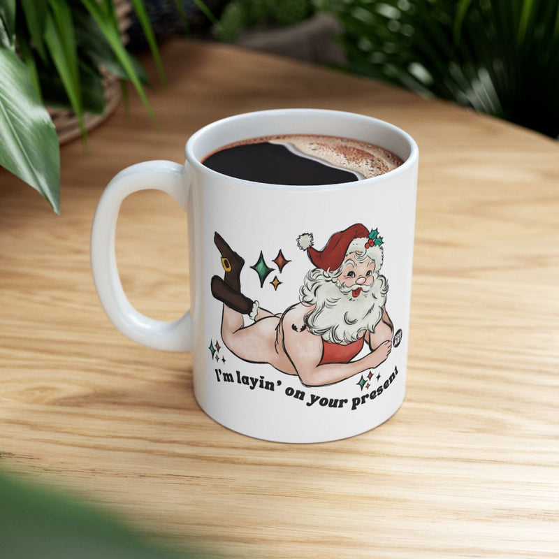 Load image into Gallery viewer, Funny Santa I'm Layin' On Your Present Mug
